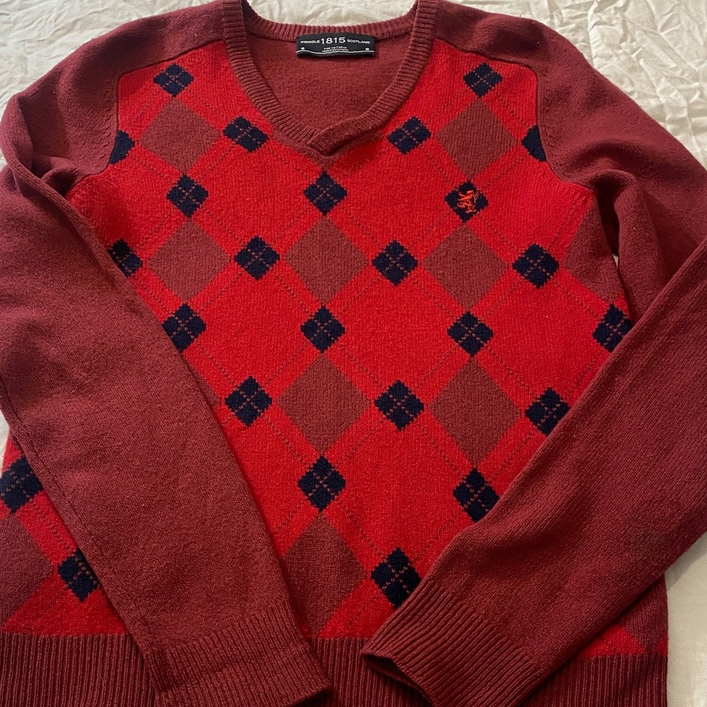 Pringle Red and Navy Argyle V-Neck Lambswool  Sweater